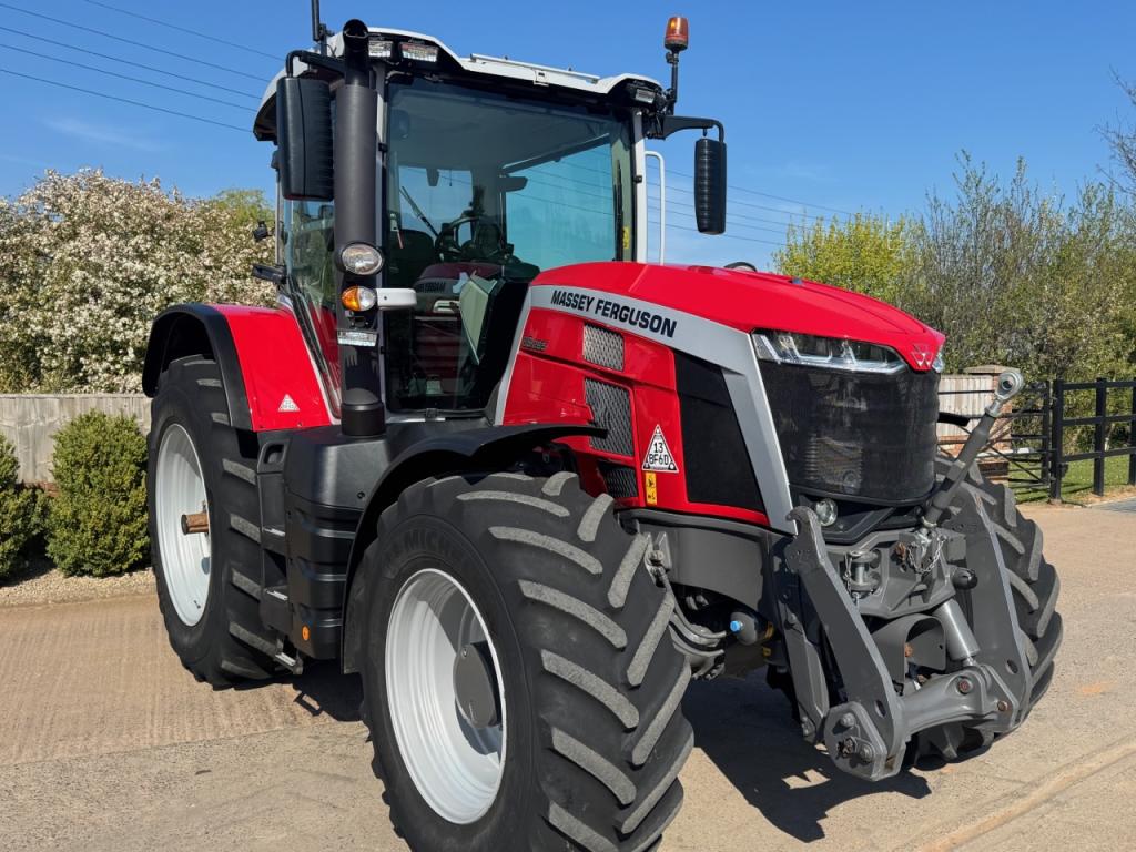 Massey Ferguson 8S.265 Exclusive