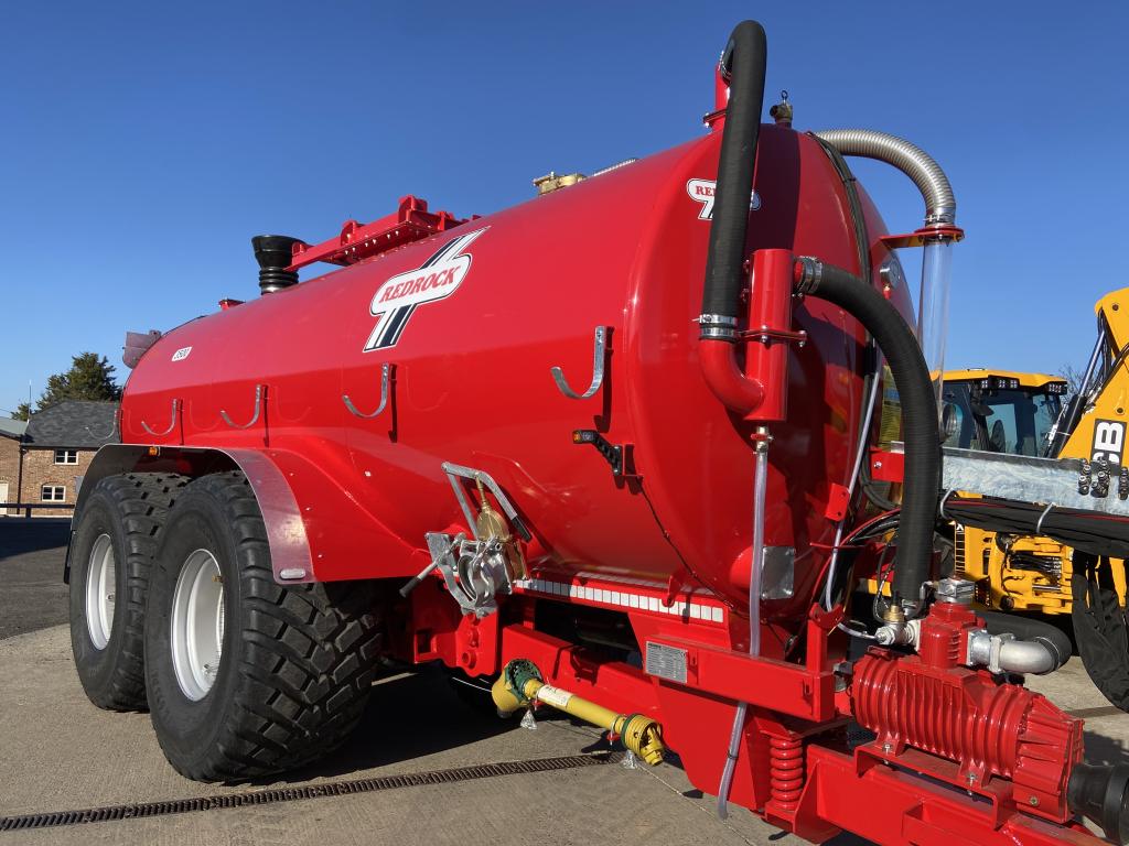 Redrock 3500 gallon tanker