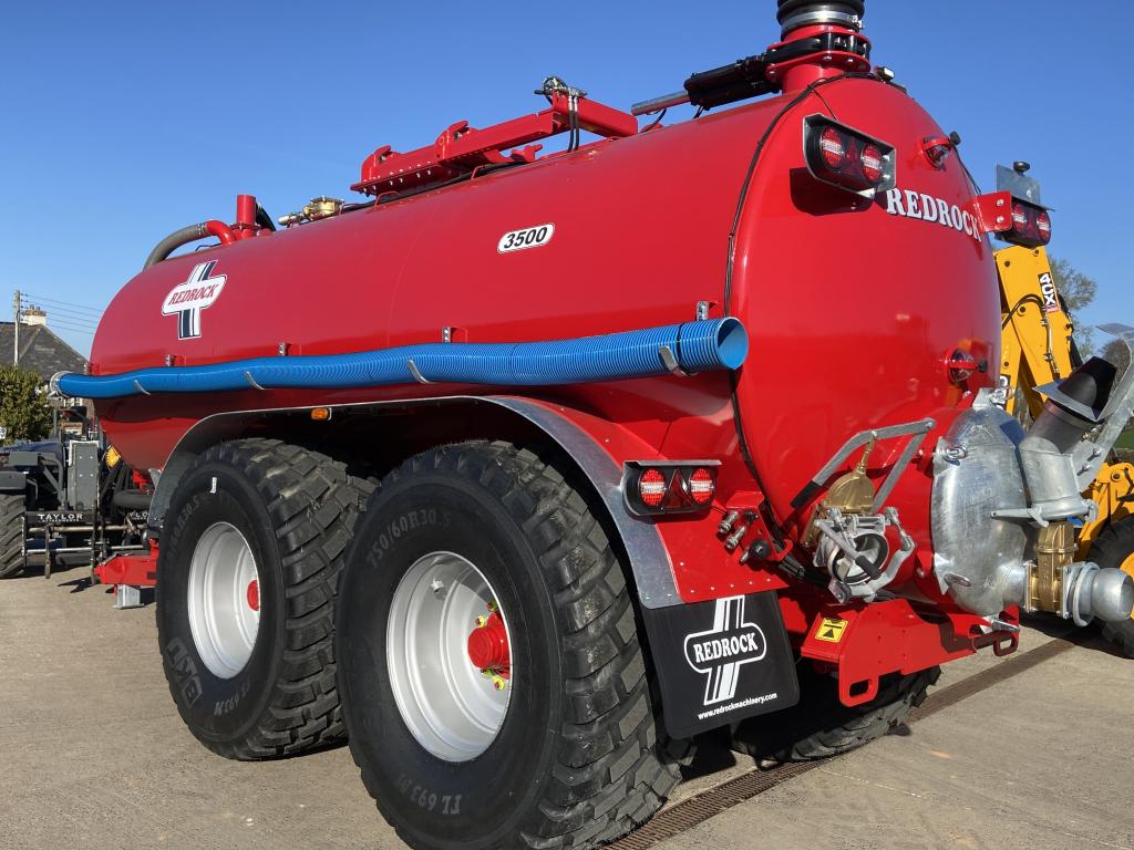 Redrock 3500 gallon tanker