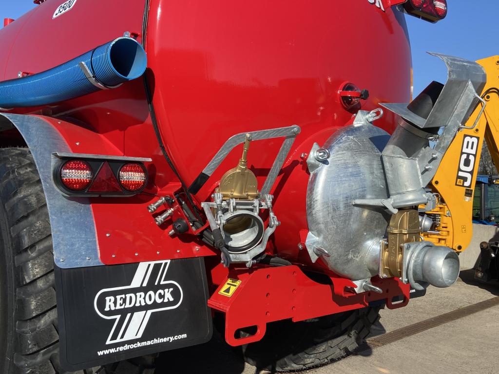 Redrock 3500 gallon tanker