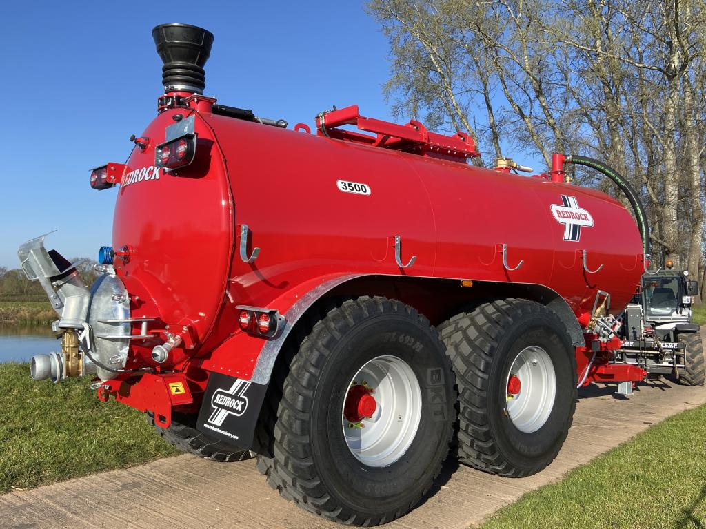 Redrock 3500 gallon tanker