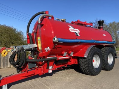 Redrock 3500 gallon tanker