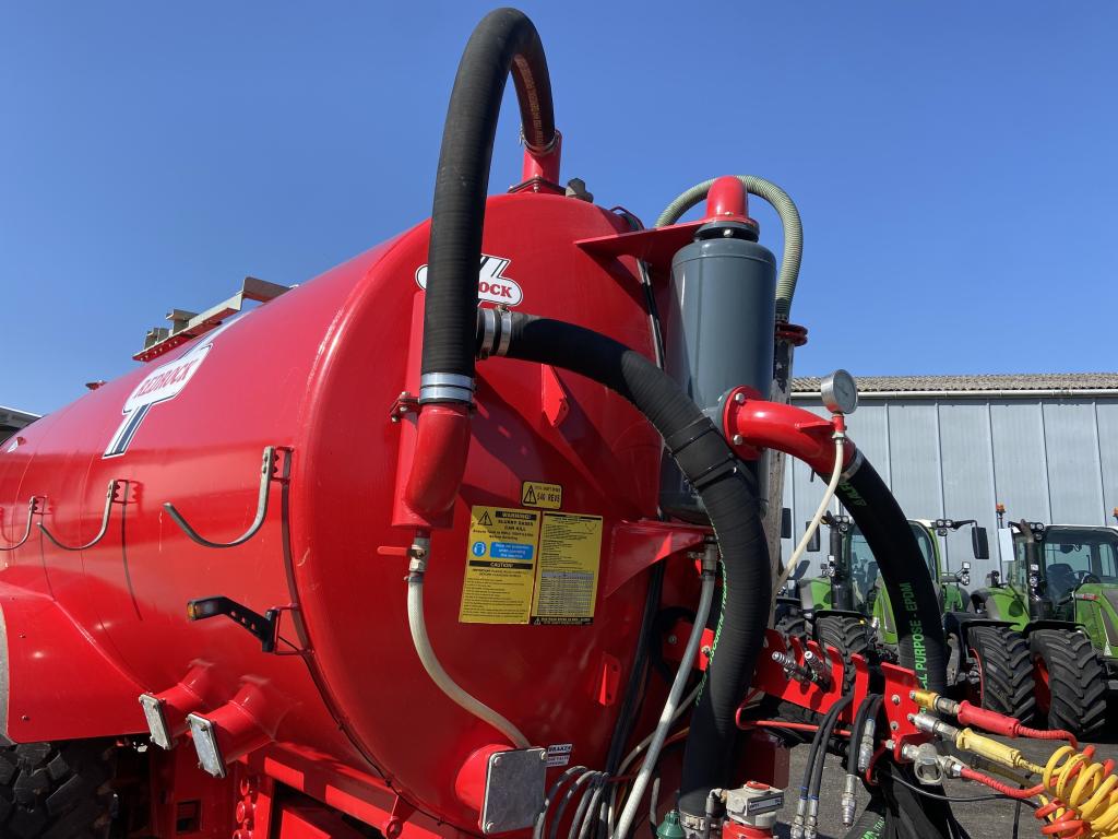 Redrock 3500 gallon tanker