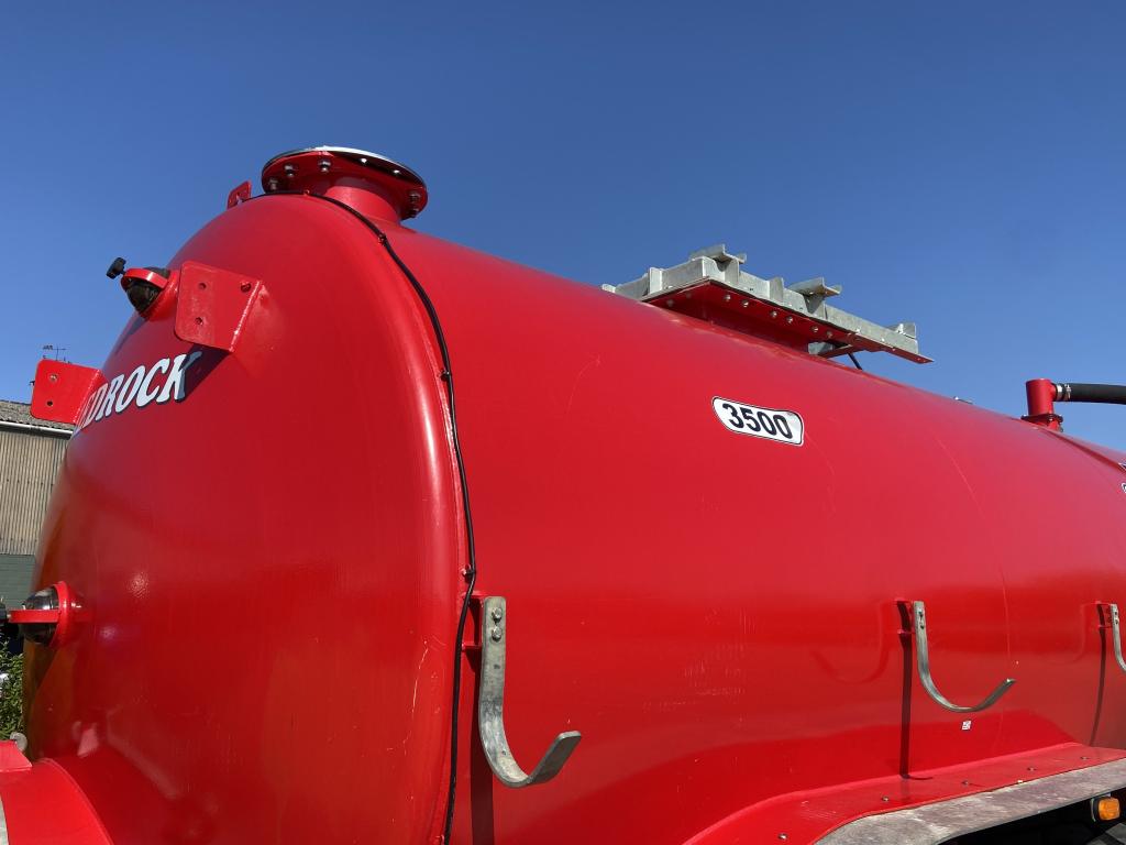 Redrock 3500 gallon tanker