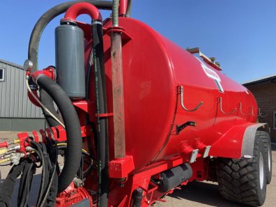 Redrock 3500 gallon tanker