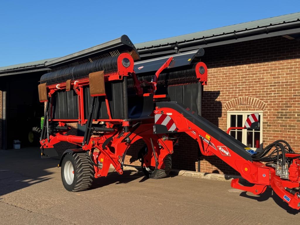 Kuhn Merge Maxx 1090