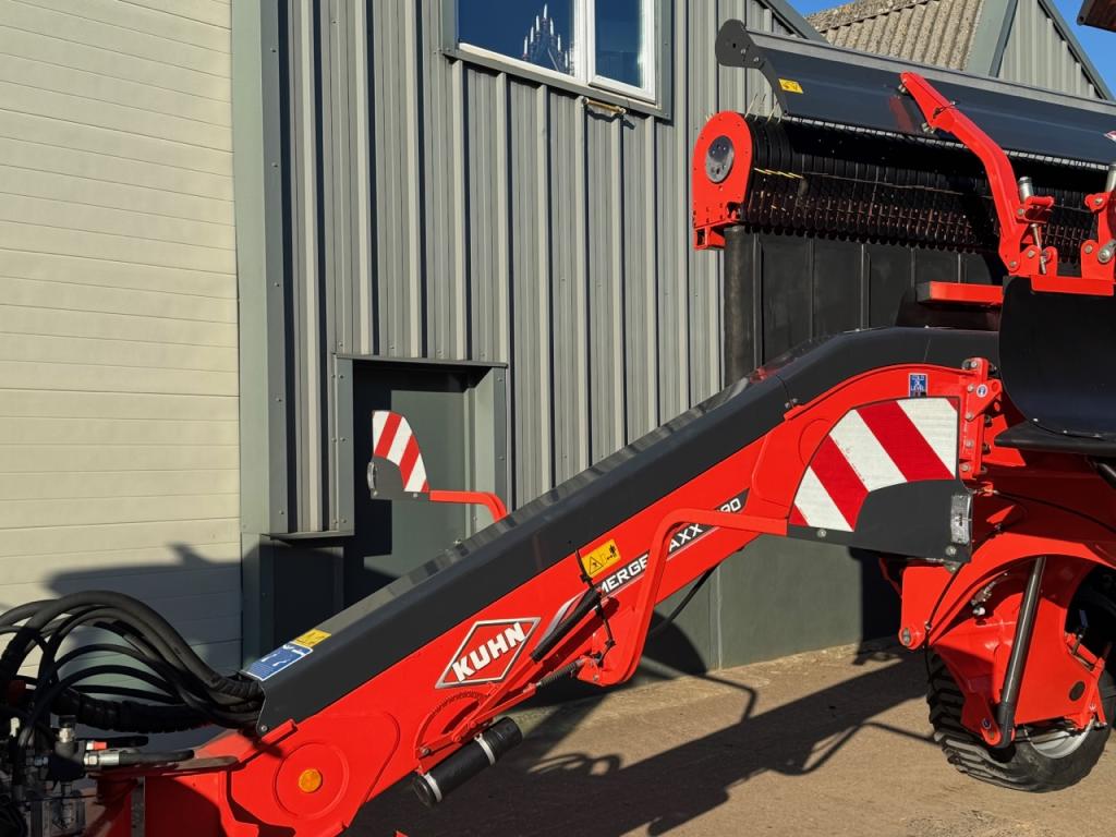 Kuhn Merge Maxx 1090
