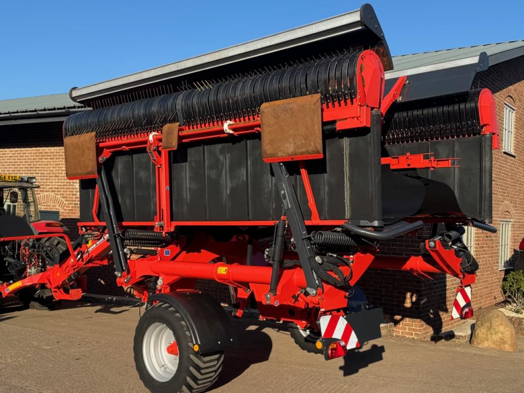 Kuhn Merge Maxx 1090