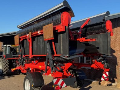 Kuhn Merge Maxx 1090