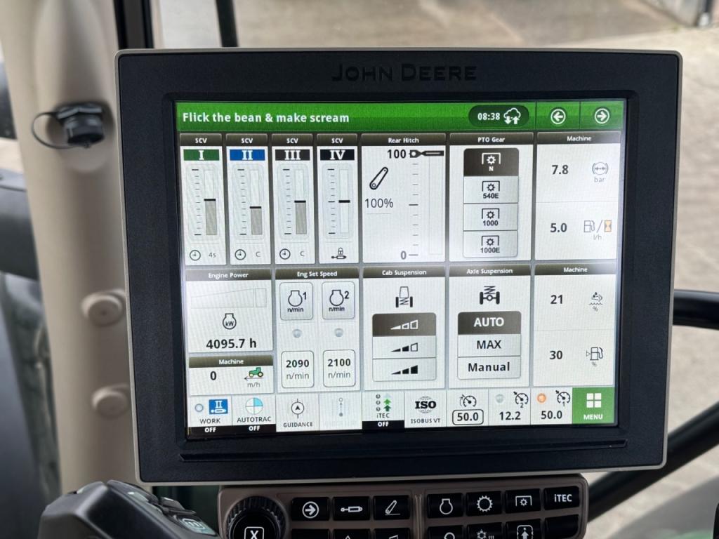 John Deere 6215R