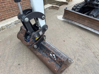 Bobcat E27Z digger