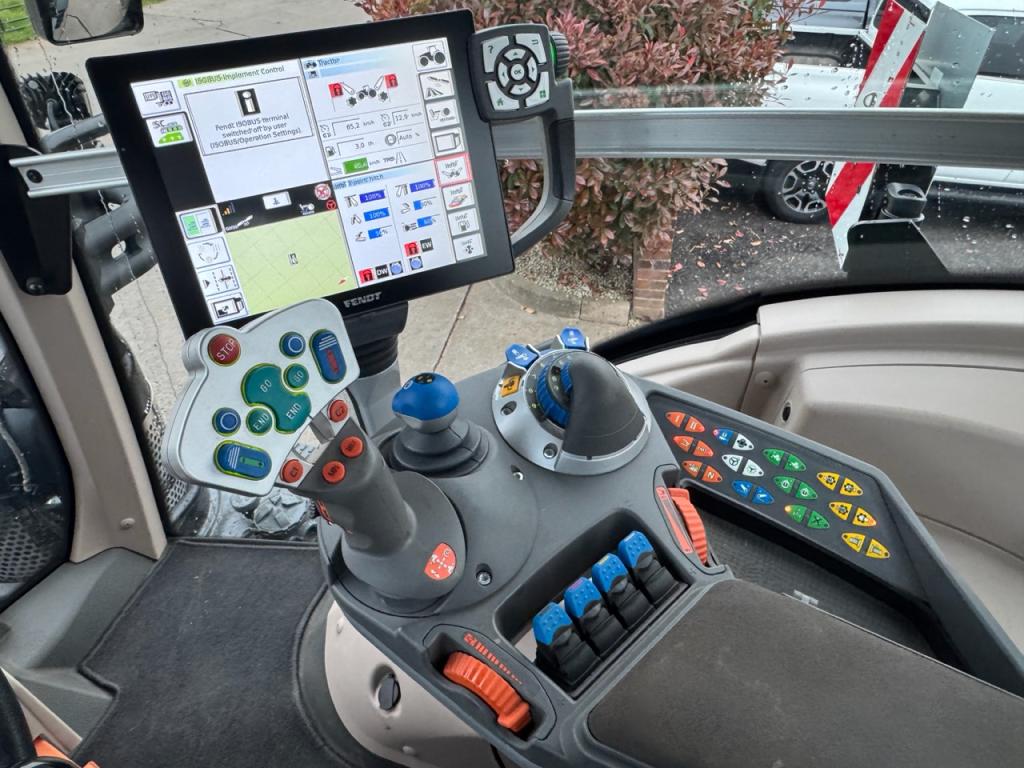 Fendt 828 Profi-Plus