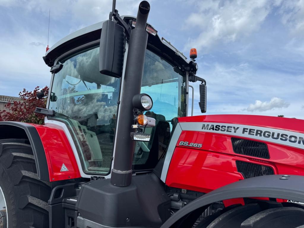 Massey Ferguson 8S.265 Exclusive