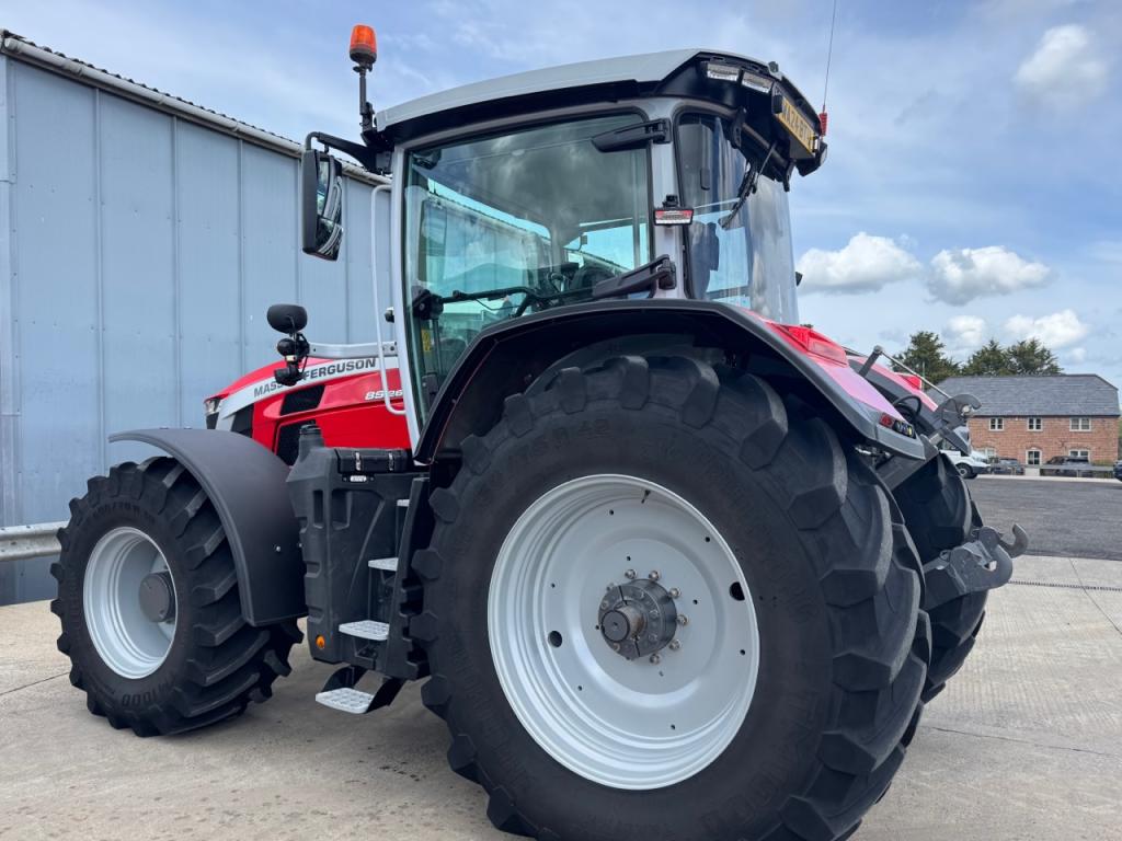 Massey Ferguson 8S.265 Exclusive