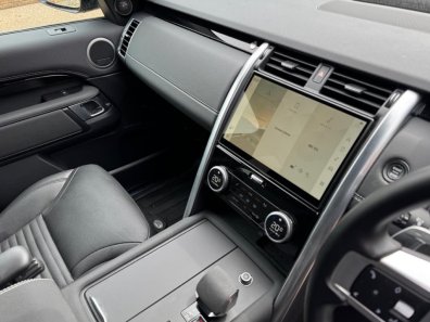 Land Rover Discovery SE R-Dynamic D300