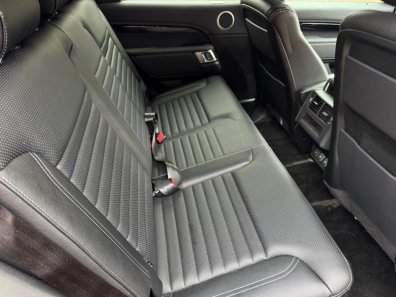 Land Rover Discovery SE R-Dynamic D300