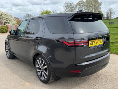 Land Rover Discovery SE R-Dynamic D300