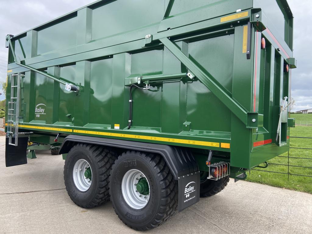 Bailey 16 ton TB silage trailer
