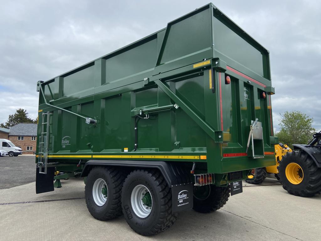 Bailey 16 ton TB silage trailer