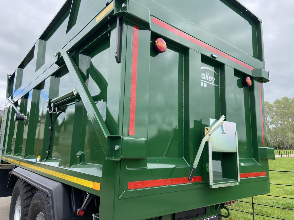 Bailey 16 ton TB silage trailer