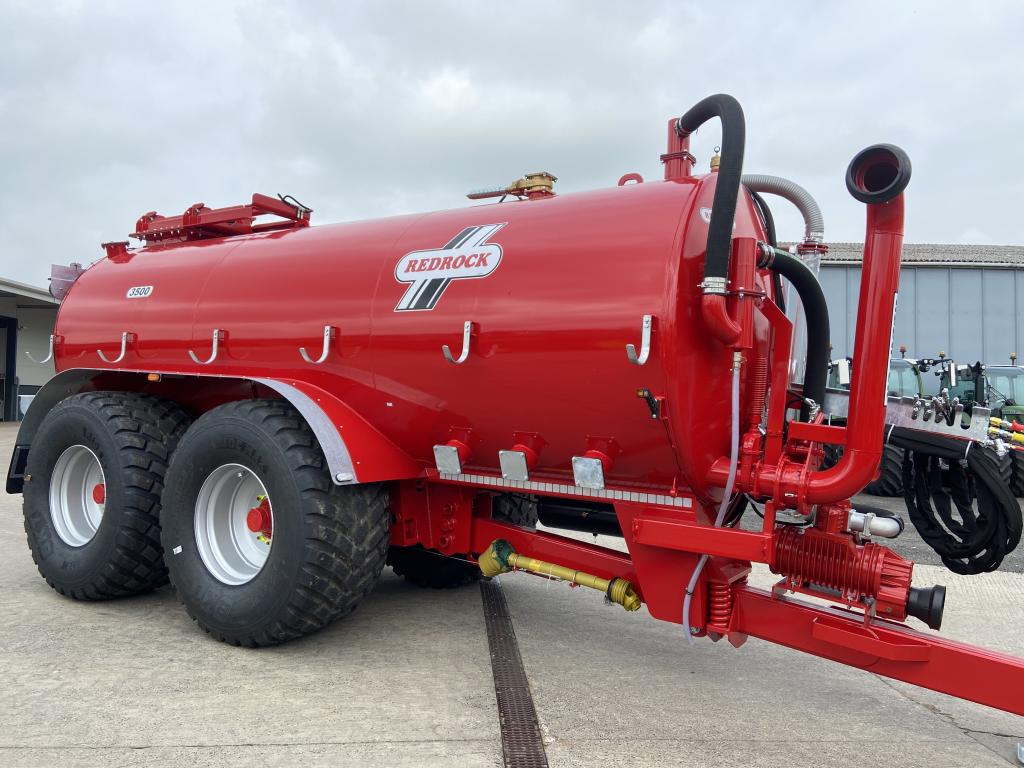 Redrock 3500 Gallon tanker
