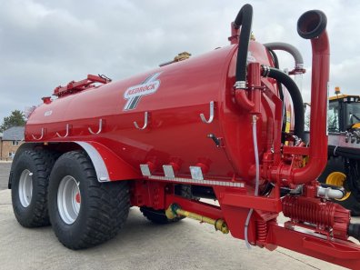 Redrock 3500 Gallon tanker