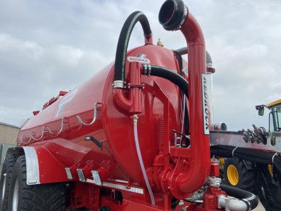 Redrock 3500 Gallon tanker