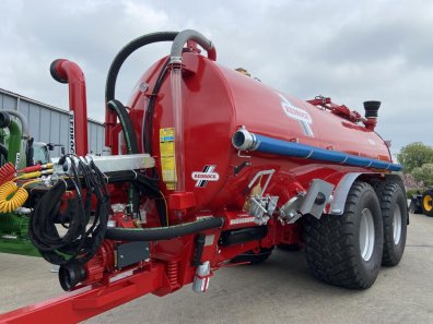 Redrock 3500 Gallon tanker