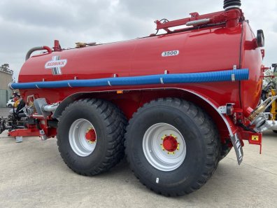 Redrock 3500 Gallon tanker