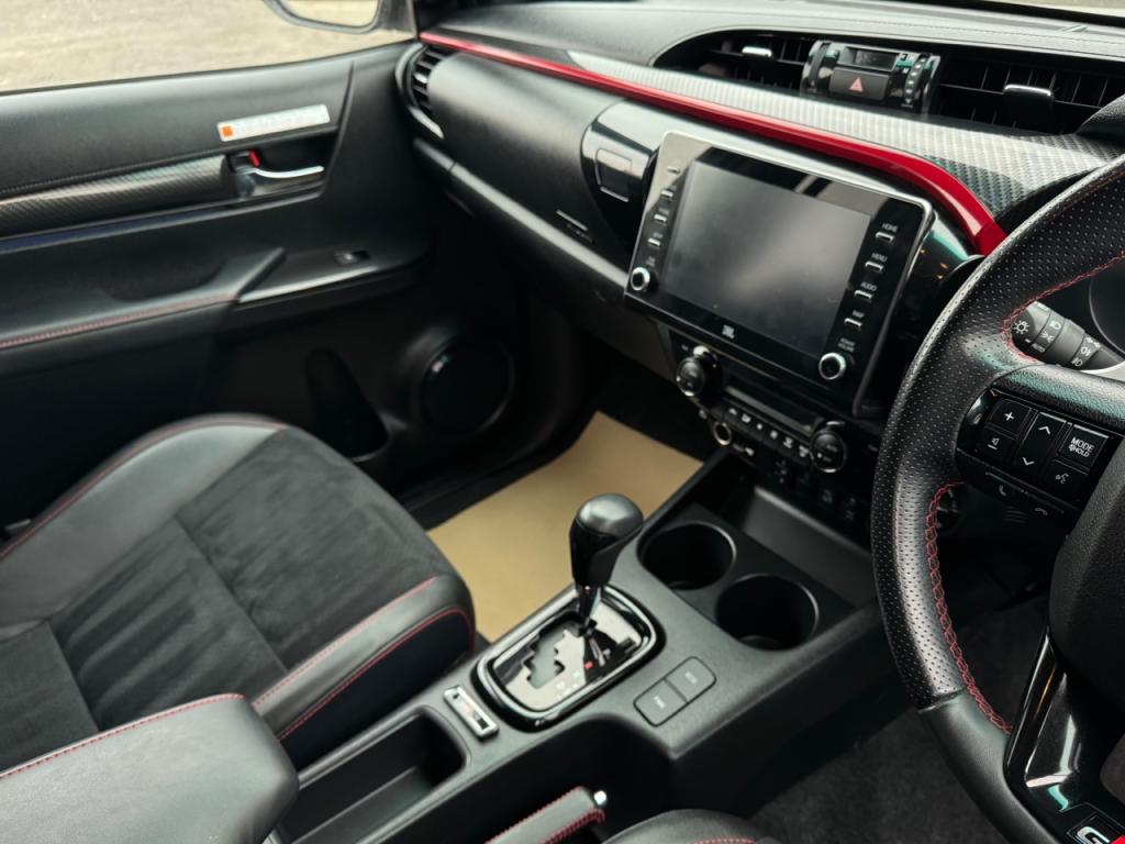 Toyota Hi-Lux GR Sport 2.8 Diesel