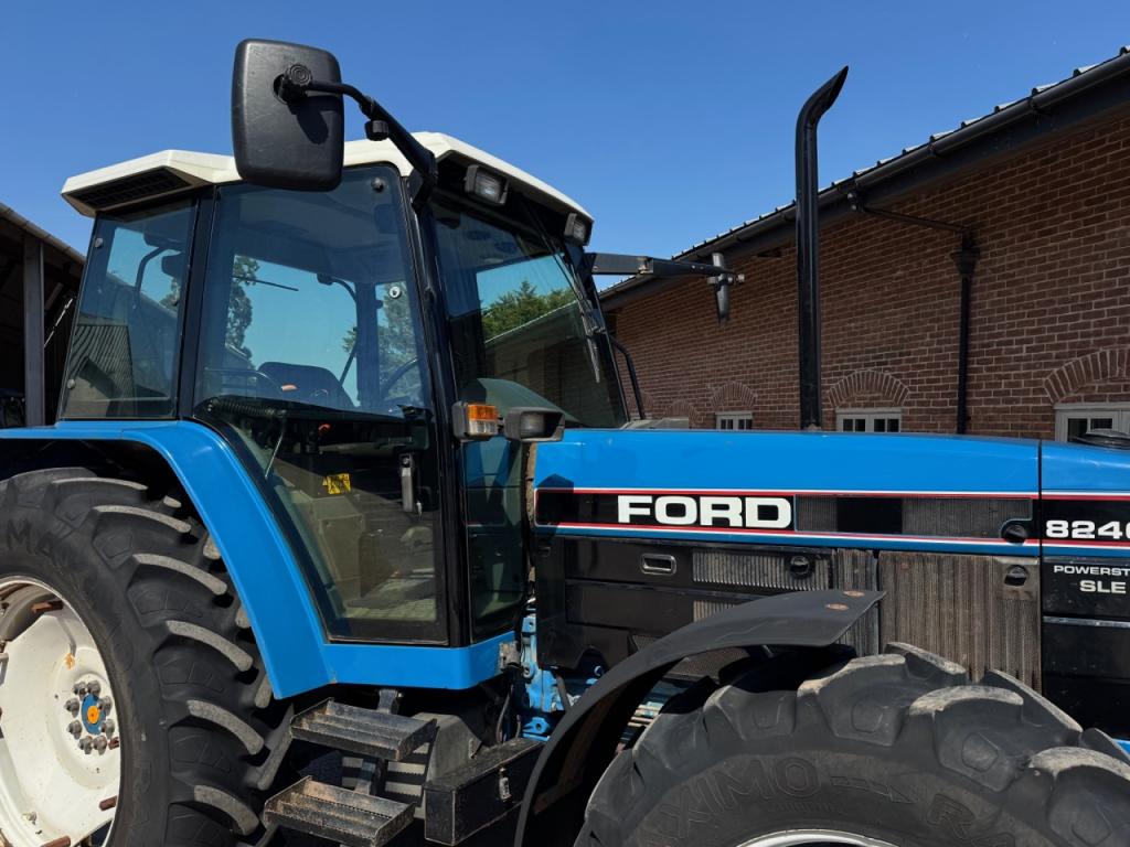 Ford 8240 SLE