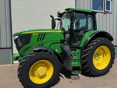 John Deere 6195M