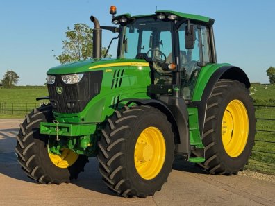 John Deere 6195M