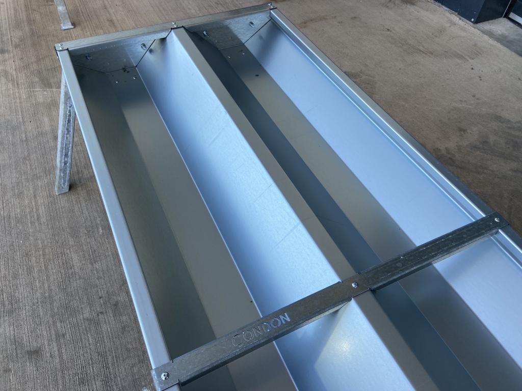 Condon engineering 8ft double feed trough