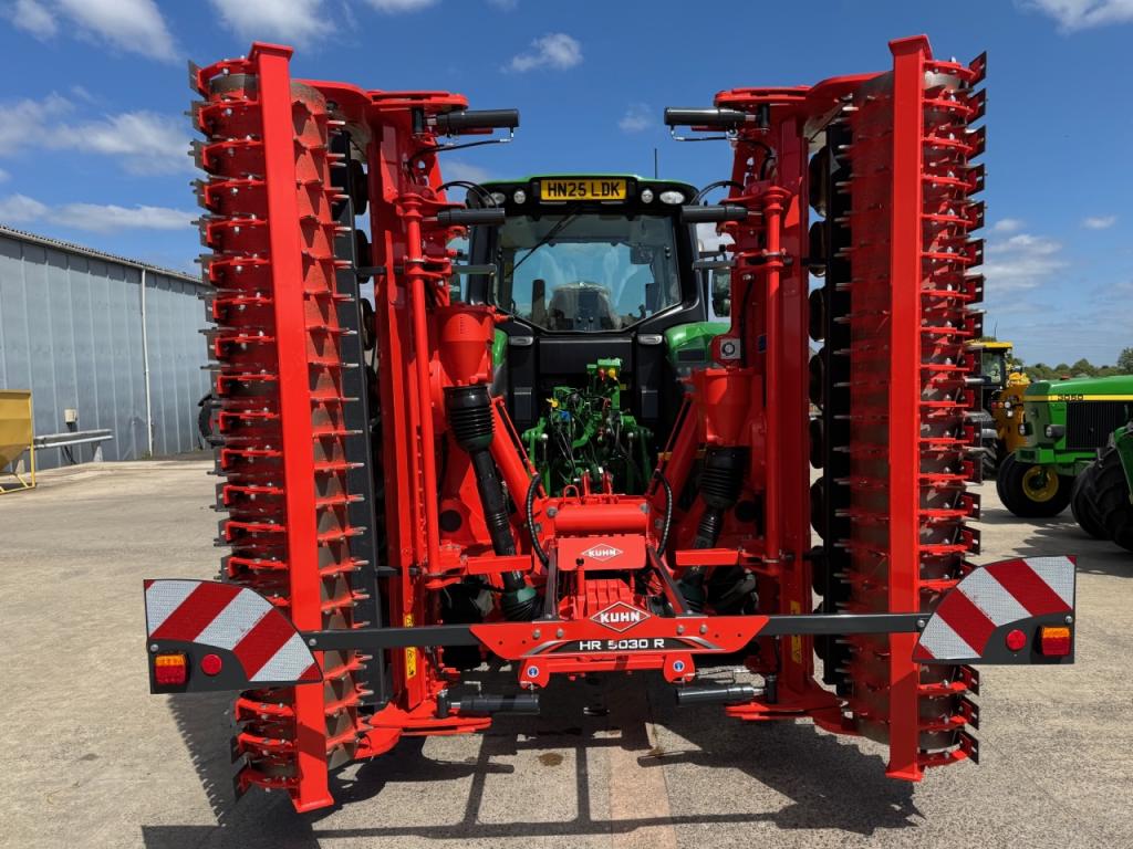 Kuhn HR 5030R 5 Metre power harrow