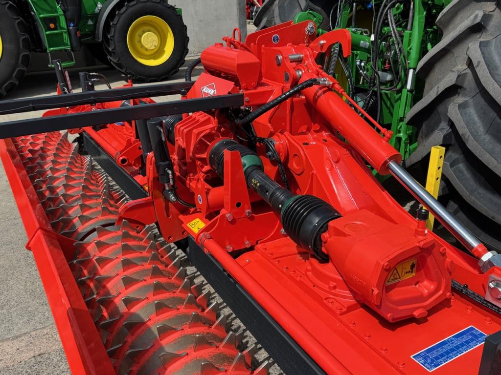 Kuhn HR 5030R 5 Metre power harrow