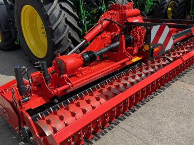 Kuhn HR 5030R 5 Metre power harrow