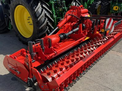 Kuhn HR 5030R 5 Metre power harrow
