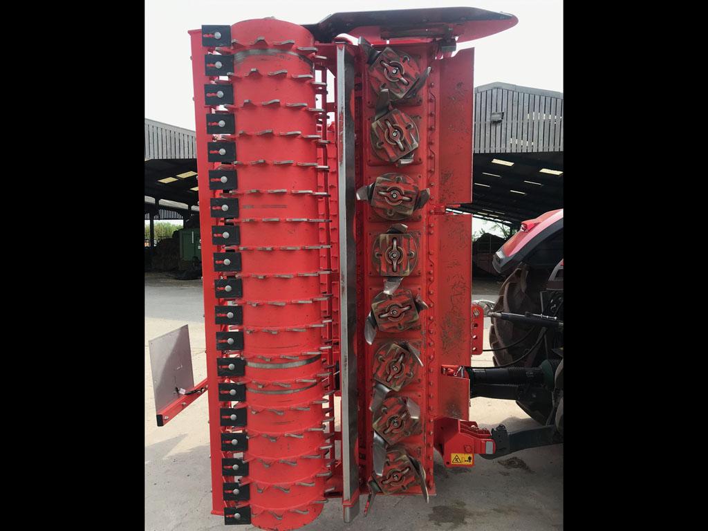 Kuhn HR 5004 5 Metre power harrow