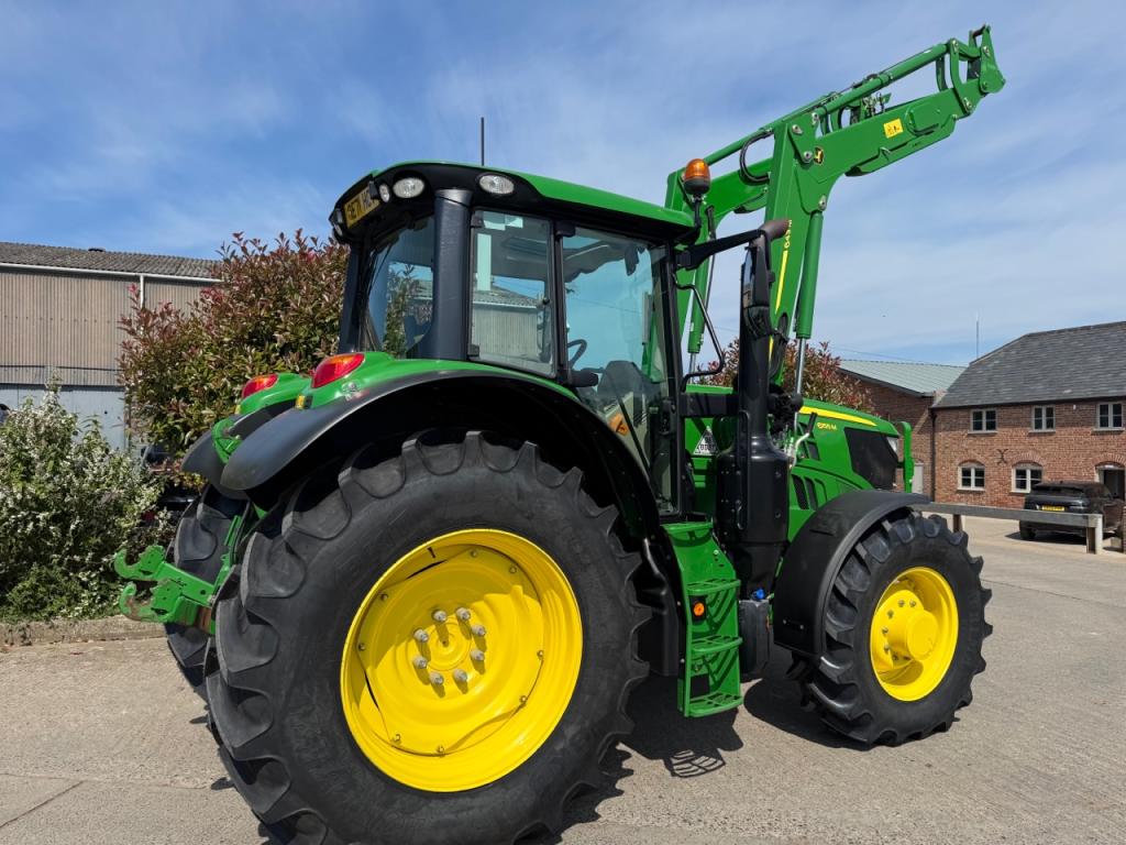 John Deere 6155M