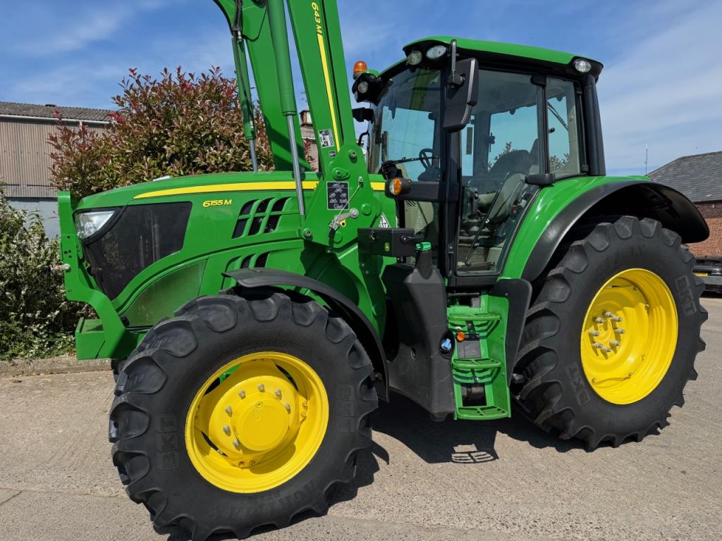 John Deere 6155M