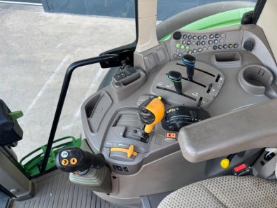 John Deere 6155M