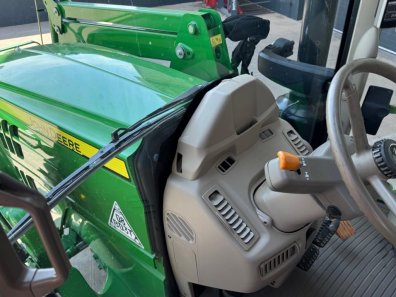 John Deere 6155M