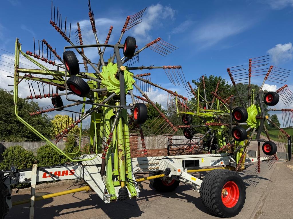 Claas Liner 3500 4 rotor rake