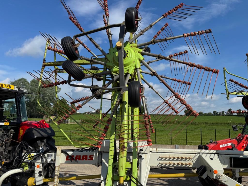 Claas Liner 3500 4 rotor rake