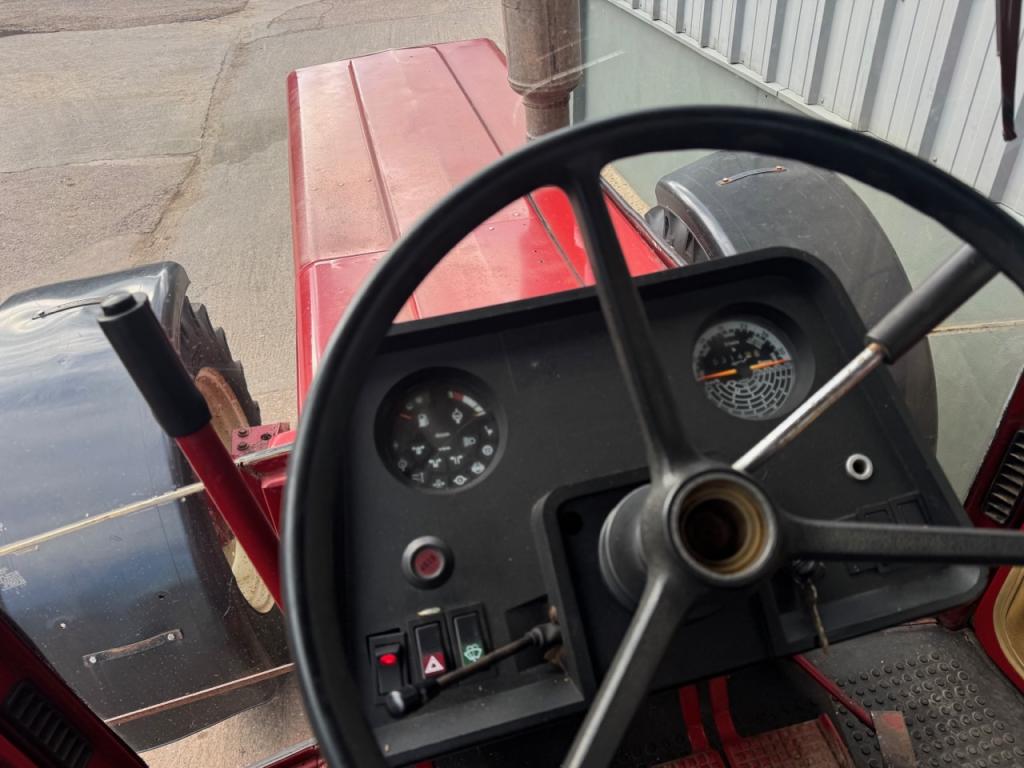 International 956XL