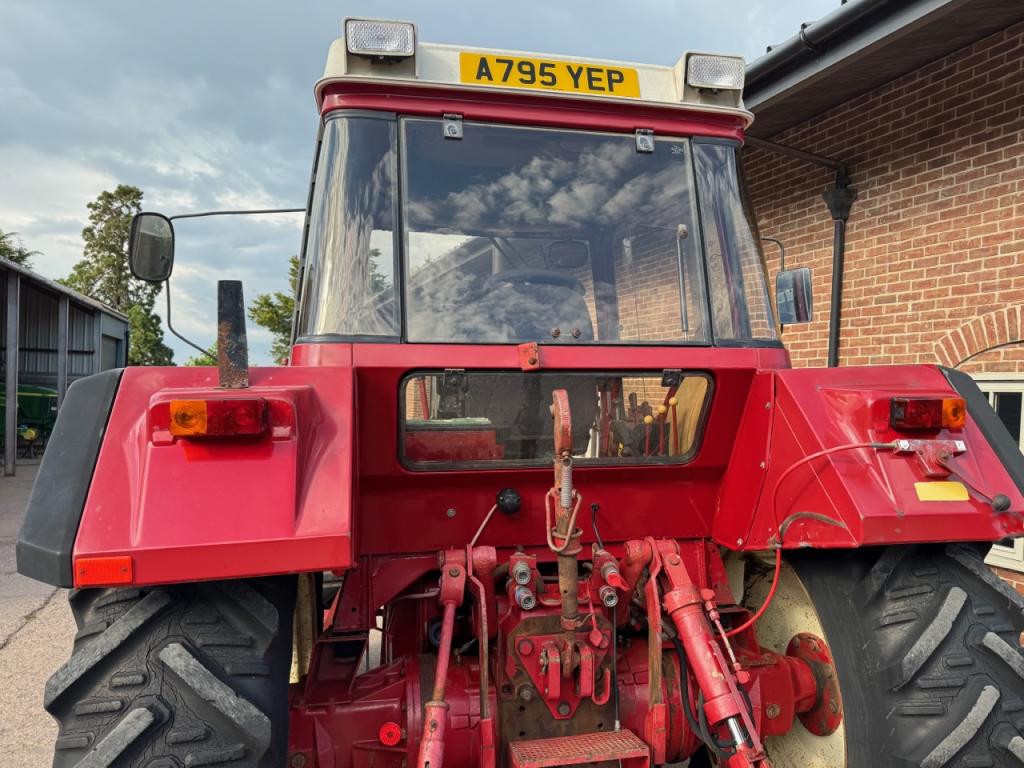 International 956XL