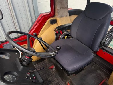 International 956XL