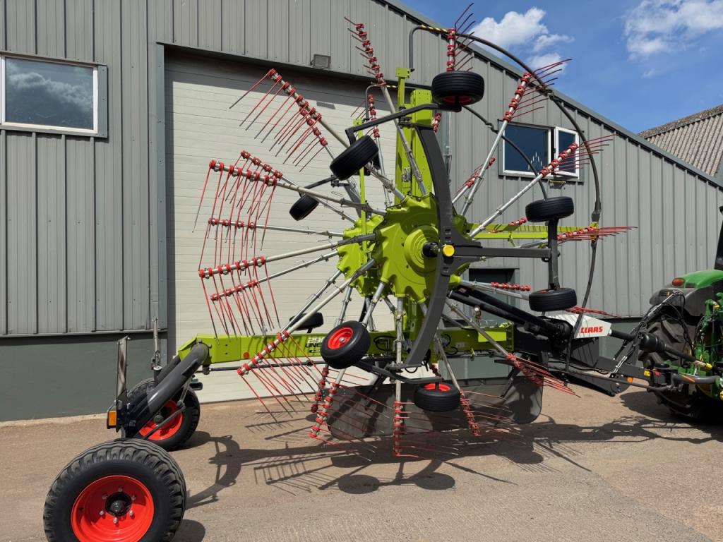 Claas 2900 Business twin rotor rake