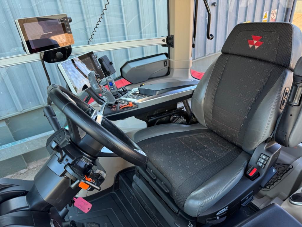 Massey Ferguson 8S.265 Exclusive